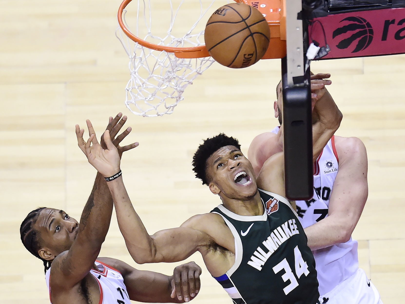 Raptors 118, Bucks 112 (2OT)